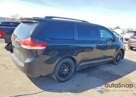 2012 Toyota Sienna Xle 8-Passenger z USA, uszkodzony, nr VIN 5TDYK3DC3CS211178